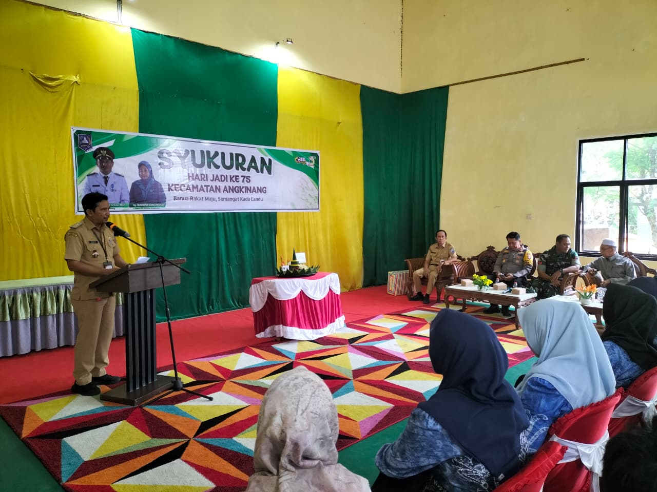 Syukuran Hari Jadi ke-75 Kecamatan Angkinang Dirangkai Penyerahan Penghargaan dan Apresiasi